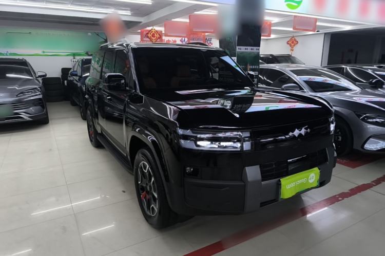 Used Formula Leopard Titanium 7 2025 Model 200 km Two-Wheel Drive Max Edition Front Right 45 Deg