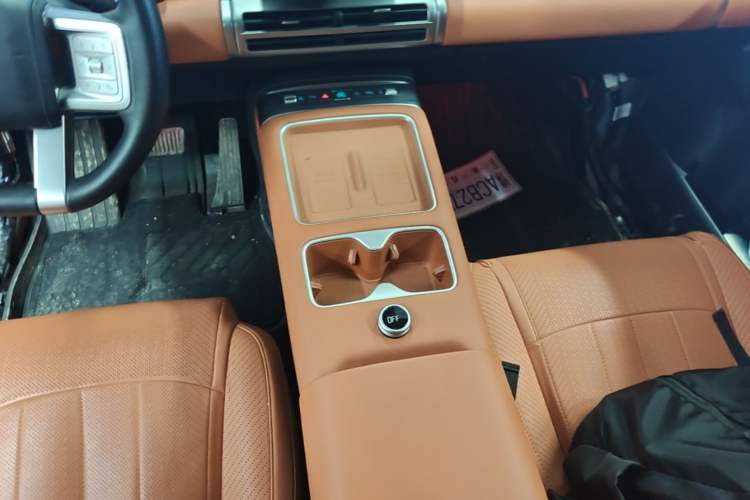 Used Formula Leopard Titanium 7 2025 Model 190 km Four-Wheel Drive Max Edition Gear Lever