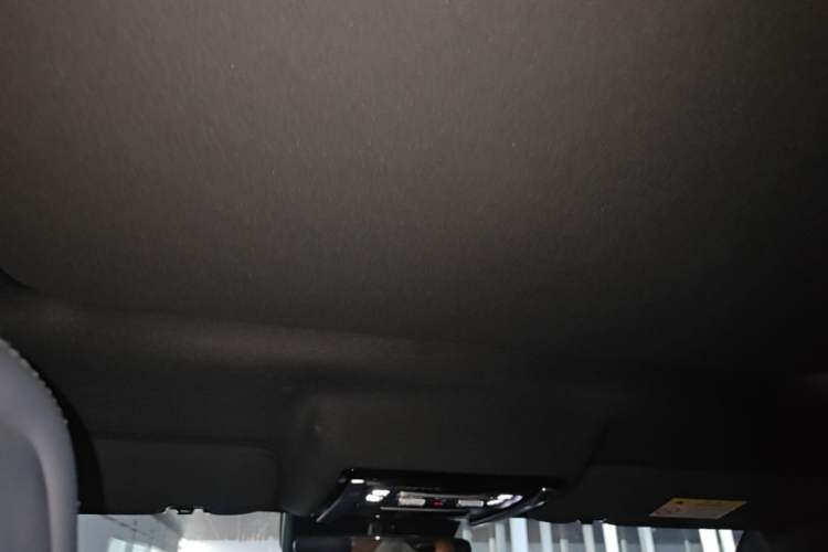 Used Formula Leopard Titanium 7 2025 Model 190 km Four-Wheel Drive Ultra Edition Headliner