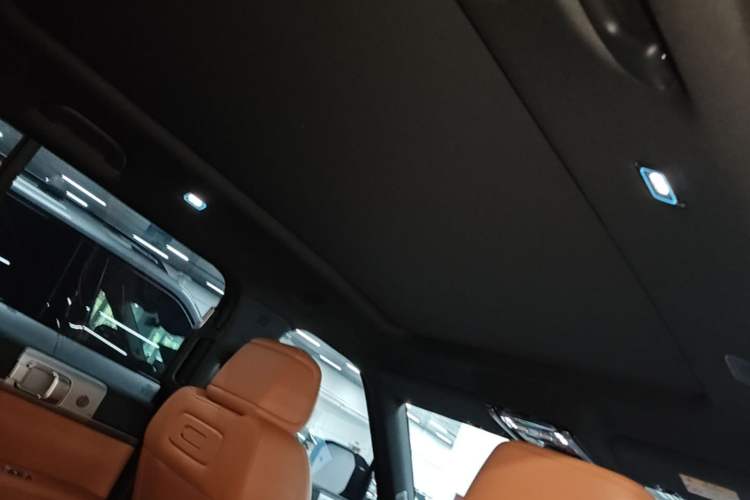 Used Formula Leopard Titanium 7 2025 Model 190 km Four-Wheel Drive Ultra Edition Headliner