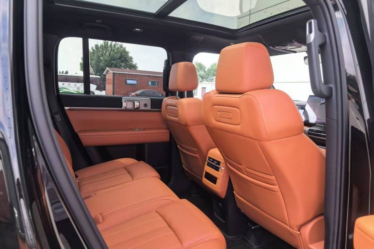 Used Formula Leopard Titanium 7 2025 Model 200 km Two-Wheel Drive Max Edition Interior 2