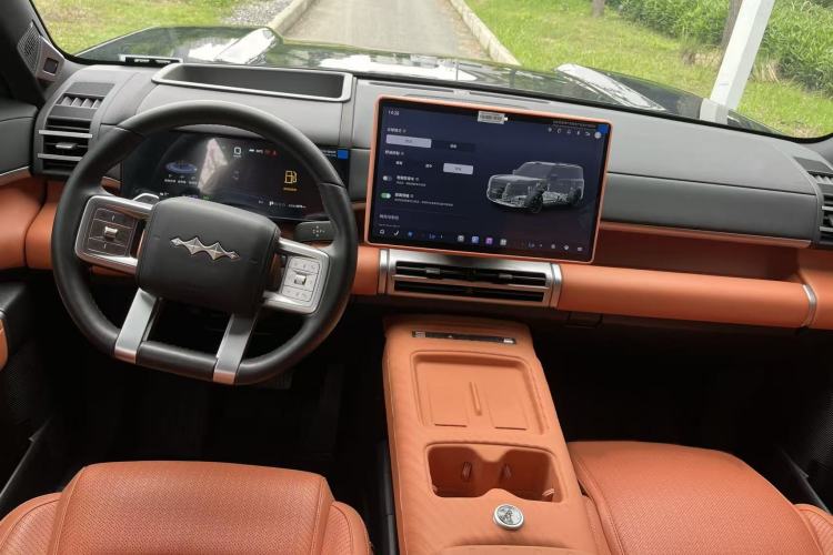 Used Formula Leopard Titanium 7 2025 Model 190 km Four-Wheel Drive Ultra Edition Interior 3