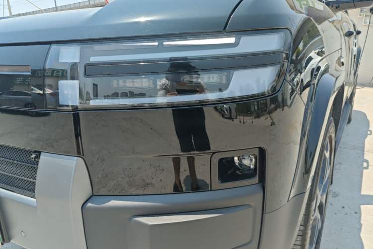 Used Formula Leopard Titanium 7 2025 Model 190 km Four-Wheel Drive Ultra Edition Left Front Headlight