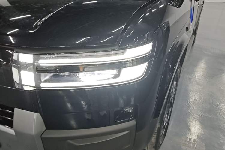 Used Formula Leopard Titanium 7 2025 Model 190 km Four-Wheel Drive Ultra Edition Left Front Headlight