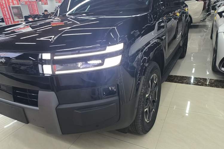 Used Formula Leopard Titanium 7 2025 Model 200 km Two-Wheel Drive Max Edition Left Front Headlight