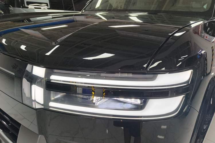 Used Formula Leopard Titanium 7 2025 Model 190 km Four-Wheel Drive Ultra Edition Left Front Headlight