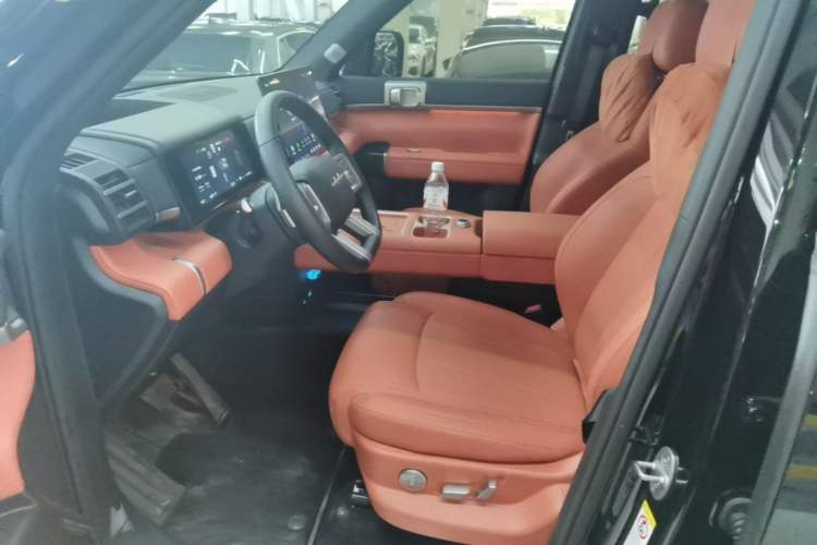 Used Formula Leopard Titanium 7 2025 Model 190 km Four-Wheel Drive Ultra Edition Left Front Seat