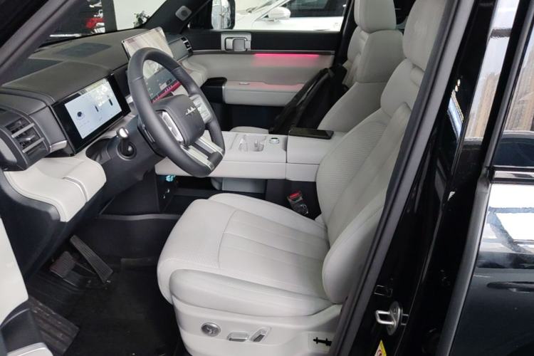 Used Formula Leopard Titanium 7 2025 Model 190 km Four-Wheel Drive Ultra Edition Left Front Seat