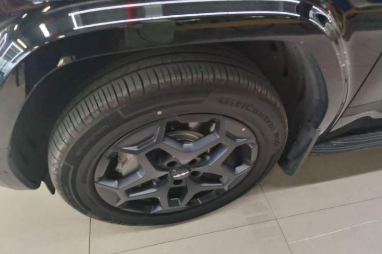 Used Formula Leopard Titanium 7 2025 Model 190 km Four-Wheel Drive Ultra Edition Left Front Wheel Hub