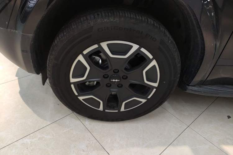 Used Formula Leopard Titanium 7 2025 Model 200 km Two-Wheel Drive Max Edition Left Front Wheel Hub