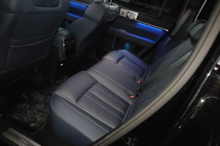 Used Formula Leopard Titanium 7 2025 Model 190 km Four-Wheel Drive Ultra Edition Left Rear Seat