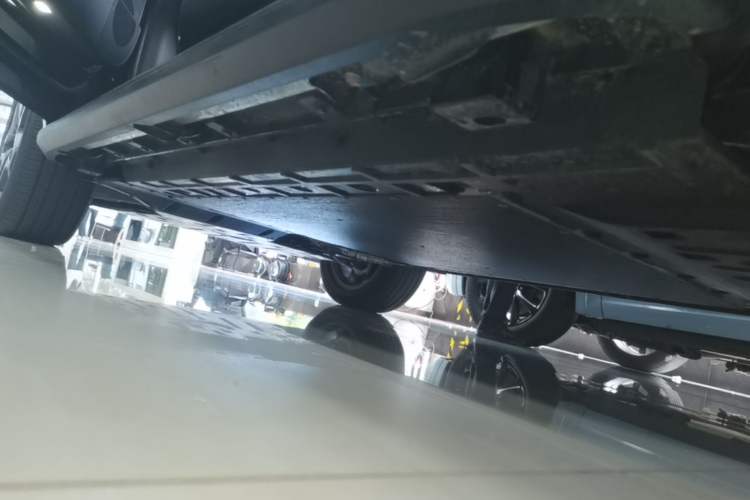 Used Formula Leopard Titanium 7 2025 Model 190 km Four-Wheel Drive Ultra Edition Left Side Sill