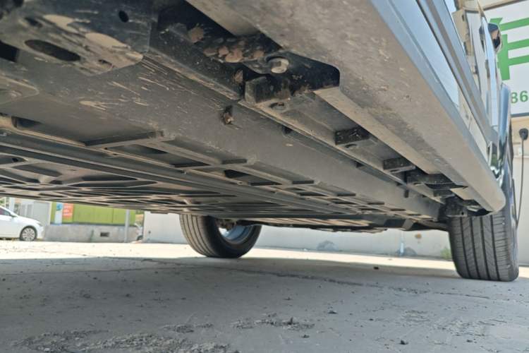Used Formula Leopard Titanium 7 2025 Model 190 km Four-Wheel Drive Ultra Edition Left Side Sill