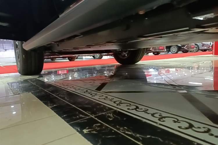 Used Formula Leopard Titanium 7 2025 Model 200 km Two-Wheel Drive Max Edition Left Side Sill