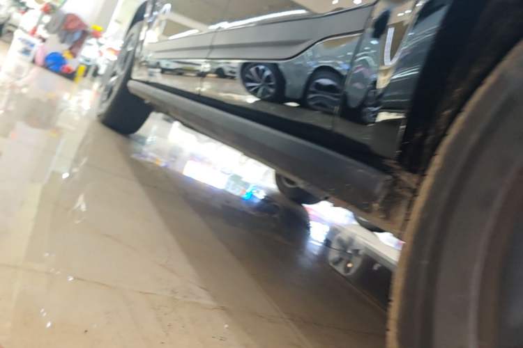 Used Formula Leopard Titanium 7 2025 Model 190 km Four-Wheel Drive Ultra Edition Left Side Sill