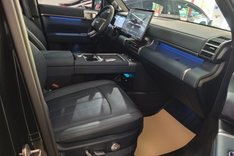 Used Formula Leopard Titanium 7 2025 Model 190 km Four-Wheel Drive Ultra Edition Right Front Seat
