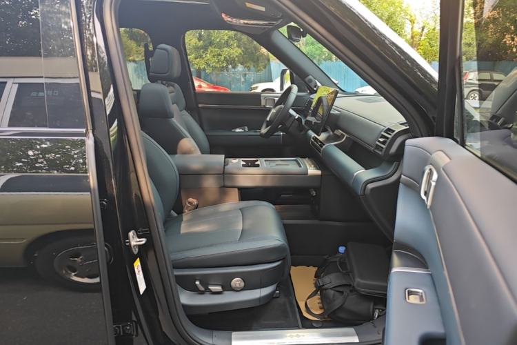 Used Formula Leopard Titanium 7 2025 Model 190 km Four-Wheel Drive Ultra Edition Right Front Seat