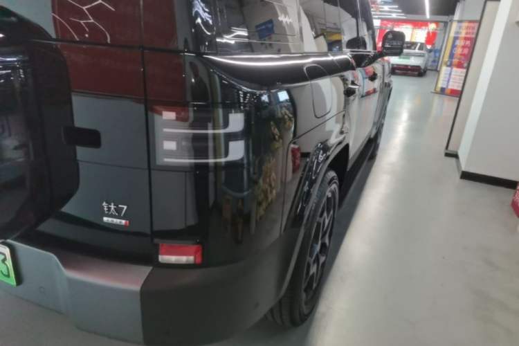 Used Formula Leopard Titanium 7 2025 Model 190 km Four-Wheel Drive Ultra Edition Right Rear Taillight