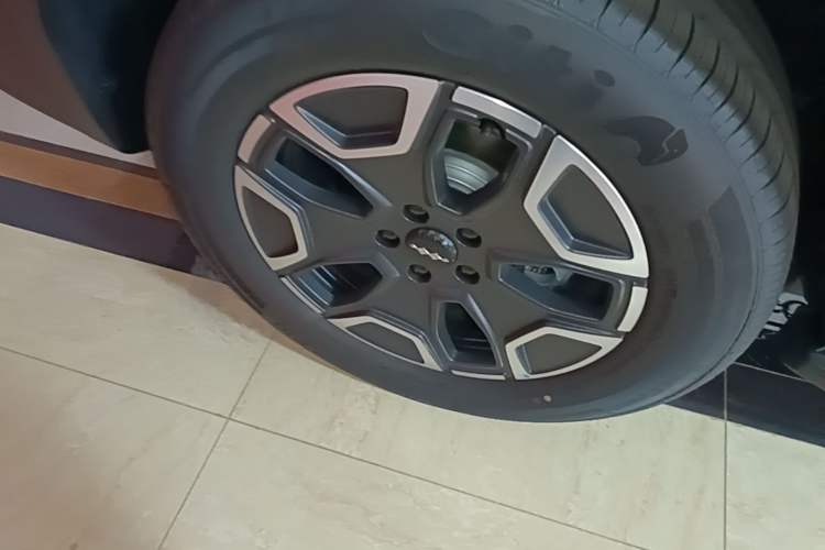 Used Formula Leopard Titanium 7 2025 Model 200 km Two-Wheel Drive Max Edition Right Rear Wheel Hub