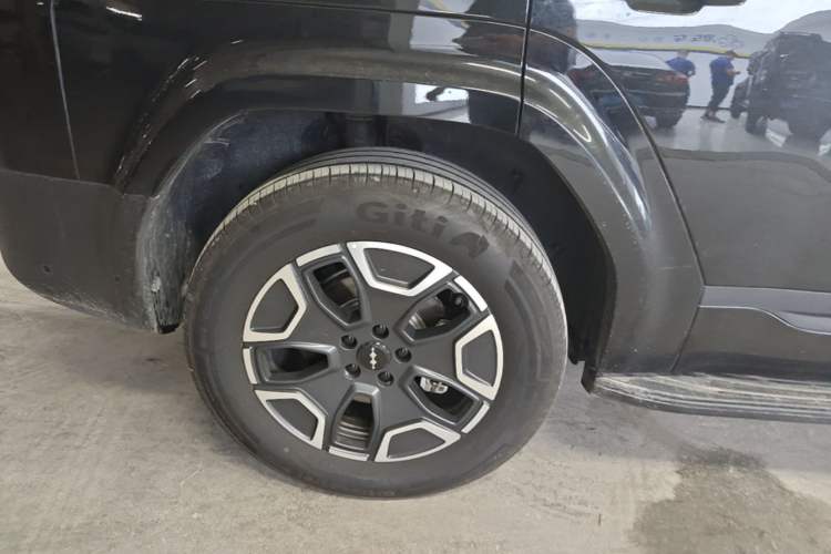 Used Formula Leopard Titanium 7 2025 Model 190 km Four-Wheel Drive Max Edition Right Rear Wheel Hub