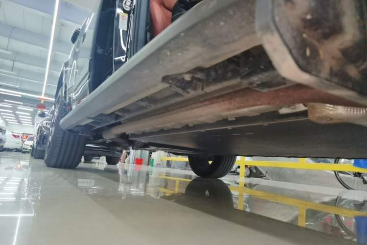 Used Formula Leopard Titanium 7 2025 Model 190 km Four-Wheel Drive Ultra Edition Right Side Sill