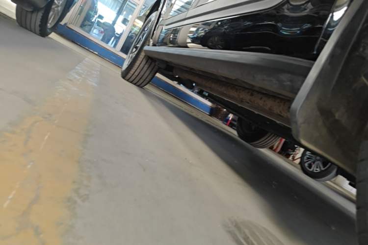 Used Formula Leopard Titanium 7 2025 Model 200 km Two-Wheel Drive Max Edition Right Side Sill