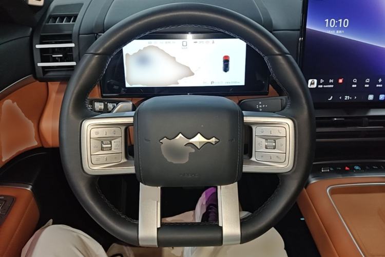 Used Formula Leopard Titanium 7 2025 Model 190 km Four-Wheel Drive Ultra Edition Steering Wheel