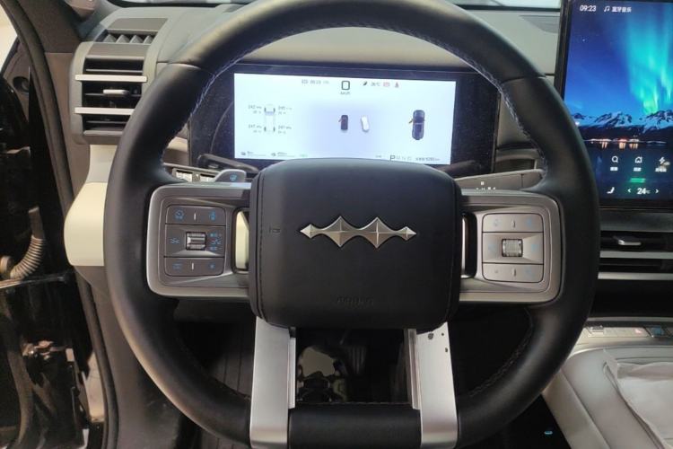 Used Formula Leopard Titanium 7 2025 Model 200 km Two-Wheel Drive Max Edition Steering Wheel