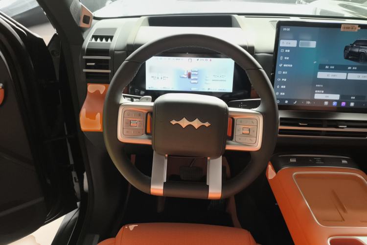 Used Formula Leopard Titanium 7 2025 Model 200 km Two-Wheel Drive Max Edition Steering Wheel