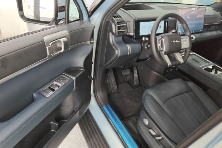 Used Formula Leopard Titanium 7 2025 Model 190 km Four-Wheel Drive Ultra Edition Driver Seat