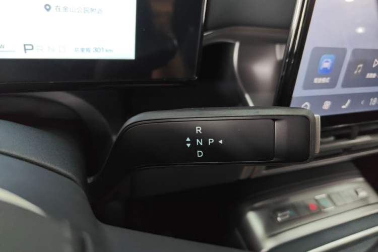 Used Formula Leopard Titanium 7 2025 Model 190 km Four-Wheel Drive Ultra Edition Gear Lever