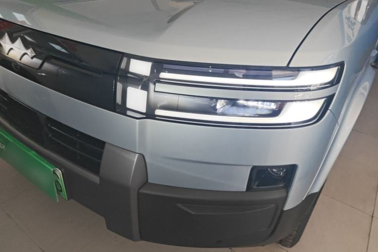 Used Formula Leopard Titanium 7 2025 Model 190 km Four-Wheel Drive Ultra Edition Left Front Headlight