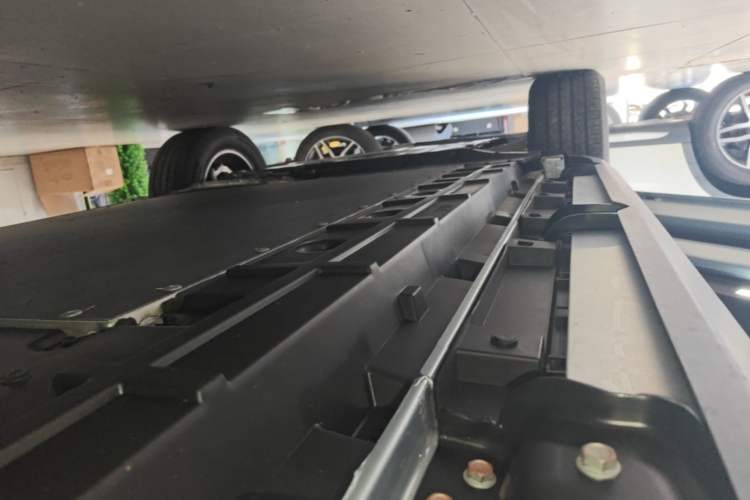 Used Formula Leopard Titanium 7 2025 Model 190 km Four-Wheel Drive Ultra Edition Left Side Sill