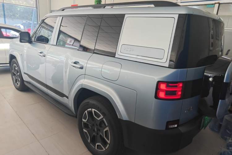 Used Formula Leopard Titanium 7 2025 Model 190 km Four-Wheel Drive Ultra Edition Rear Left 45 Deg