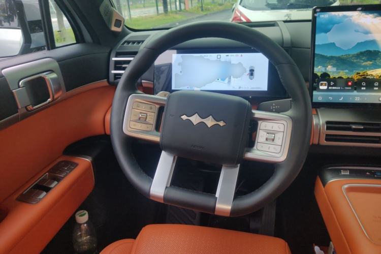 Used Formula Leopard Titanium 7 2025 Model 200 km Two-Wheel Drive Max Edition Steering Wheel