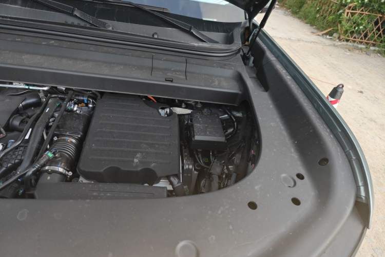 Used Formula Leopard Titanium 7 2025 Model 190 km Four-Wheel Drive Ultra Edition Engine Bay Left