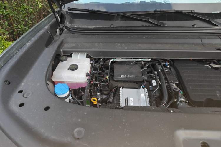 Used Formula Leopard Titanium 7 2025 Model 190 km Four-Wheel Drive Ultra Edition Engine Bay Right
