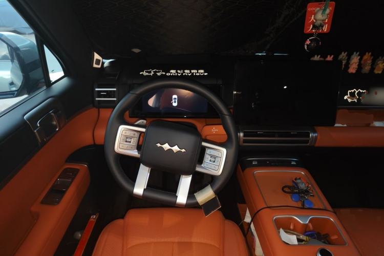 Used Formula Leopard Titanium 7 2025 Model 190 km Four-Wheel Drive Ultra Edition Steering Wheel