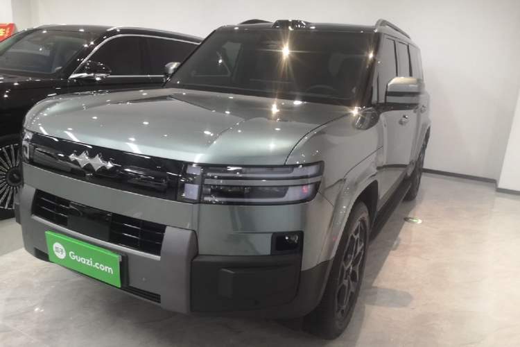 Used Formula Leopard Titanium 7 2025 Model 190 km Four-Wheel Drive Ultra Edition Guazi used car, China used car export, Used car for sale, Used cars, Cheapest cars for sale