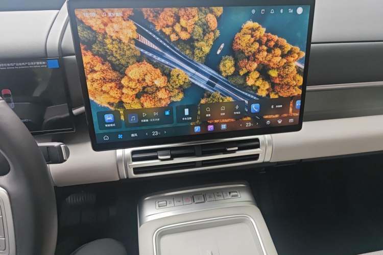 Used Formula Leopard Titanium 7 2025 Model 190 km Four-Wheel Drive Ultra Edition Audio And AC Panel