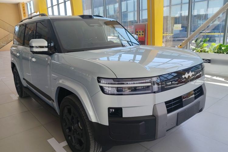 Used Formula Leopard Titanium 7 2025 Model 190 km Four-Wheel Drive Ultra Edition Front Right 45 Deg