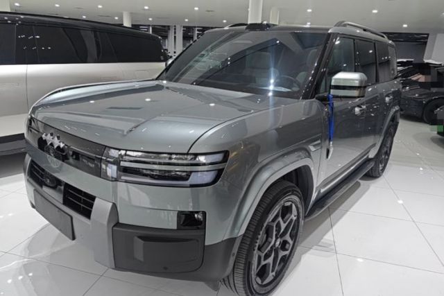 Used Formula Leopard Titanium 7 2025 Model 190 km Four-Wheel Drive Ultra Edition
