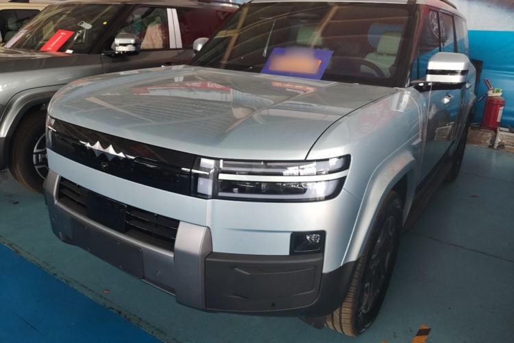 Used Formula Leopard Titanium 7 2025 Model 190 km Four-Wheel Drive Max Edition Guazi used car, China used car export, Used car for sale, Used cars, Cheapest cars for sale
