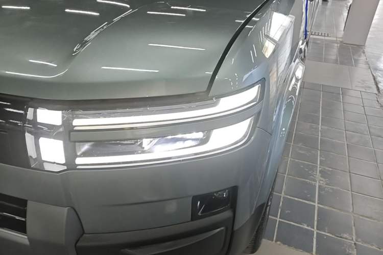 Used Formula Leopard Titanium 7 2025 Model 190 km Four-Wheel Drive Ultra Edition Left Front Headlight
