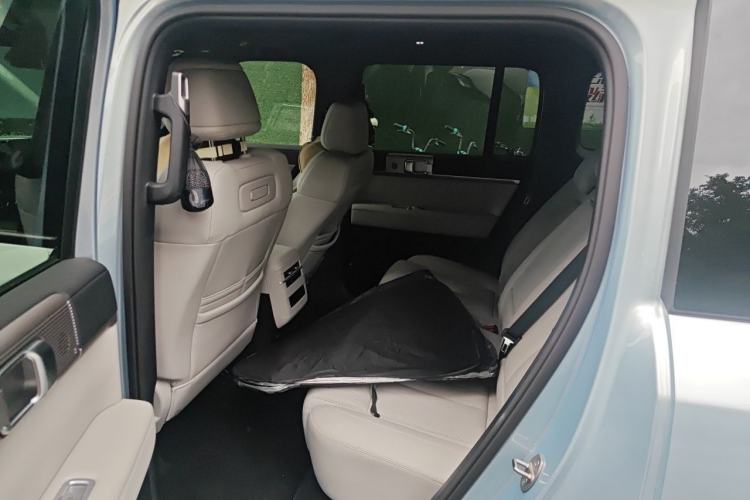 Used Formula Leopard Titanium 7 2025 Model 190 km Four-Wheel Drive Ultra Edition Left Rear Seat