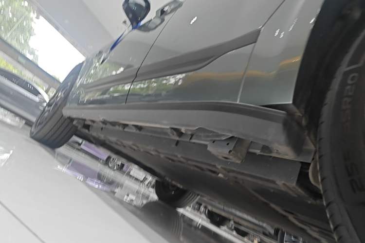 Used Formula Leopard Titanium 7 2025 Model 190 km Four-Wheel Drive Ultra Edition Left Side Sill
