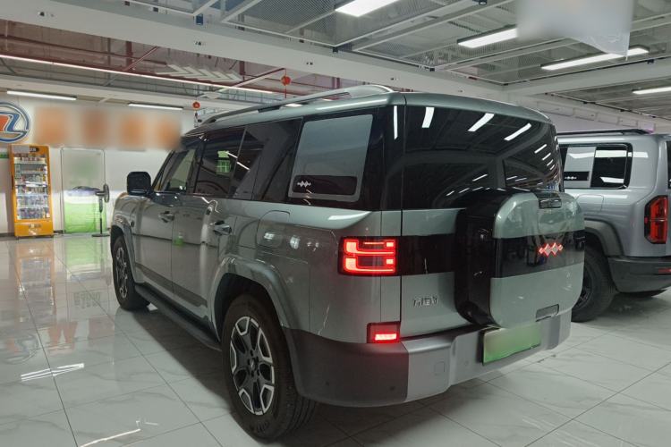 Used Formula Leopard Titanium 7 2025 Model 200 km Two-Wheel Drive Max Edition Rear Left 45 Deg
