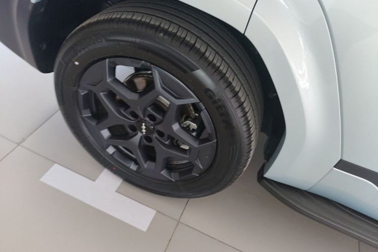 Used Formula Leopard Titanium 7 2025 Model 190 km Four-Wheel Drive Ultra Edition Right Rear Wheel Hub