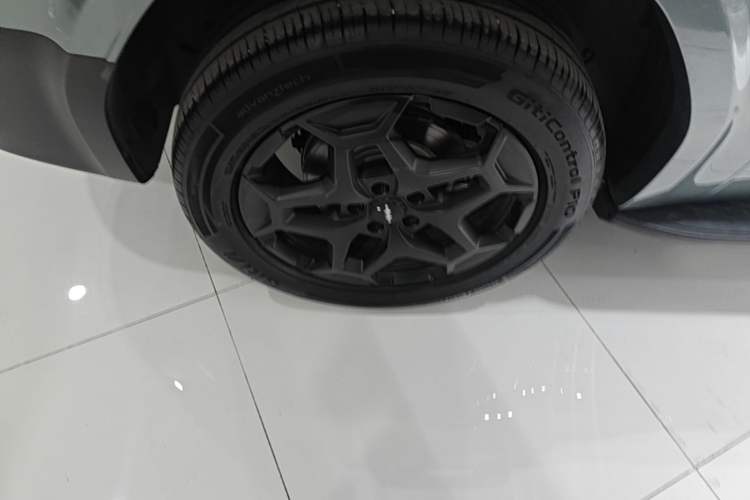 Used Formula Leopard Titanium 7 2025 Model 190 km Four-Wheel Drive Ultra Edition Right Rear Wheel Hub
