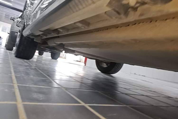 Used Formula Leopard Titanium 7 2025 Model 190 km Four-Wheel Drive Ultra Edition Right Side Sill
